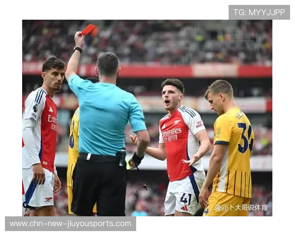 英超裁判尺度再引争议关键时刻VAR讨论不止，英超裁判安排