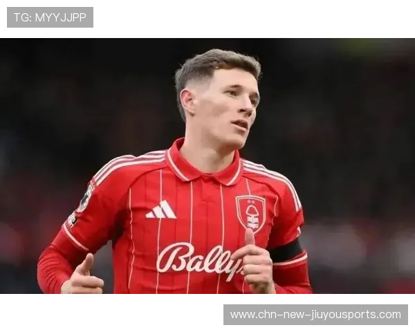 曼联青训新星逐渐崭露头角,球队焕发新生机 曼联青训新星逐渐崭露头角,球队焕发新生机