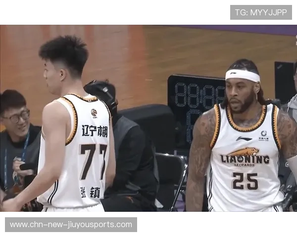 石家庄功夫韩东弧顶起脚,低射贴地擦柱而出 石家庄功夫韩东弧顶起脚,低射贴地擦柱而出